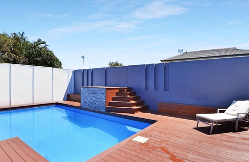 Long Jetty House | Captain's Pool Paradise