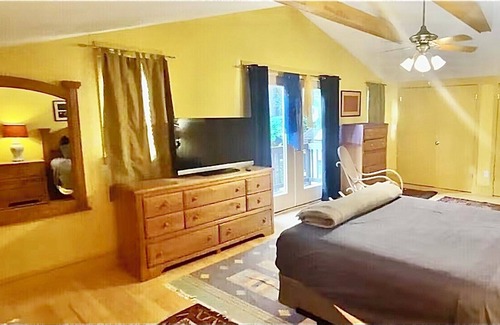 Annapolis House | Captain's Quarters - Eastport!