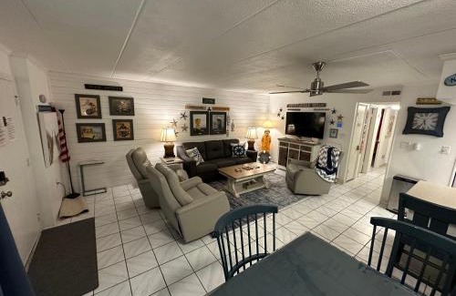 Midtown Ocean City Apartment | Captain's Quarters