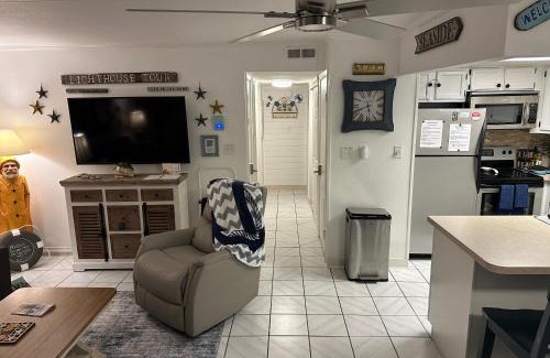 Midtown Ocean City Apartment | Captain's Quarters