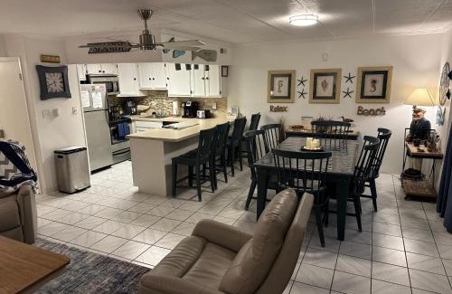 Midtown Ocean City Apartment | Captain's Quarters