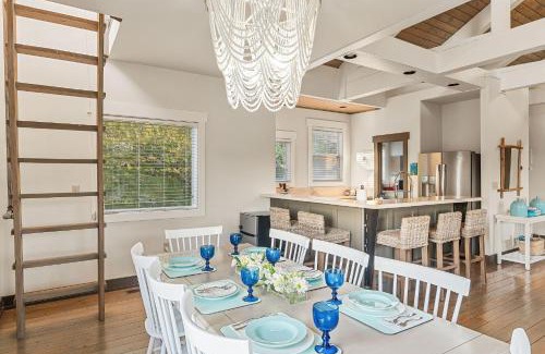 Smithville House | Captain's Quarters