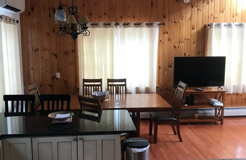 Bass Harbor House | Captain Wid's- 4 bedroom home on the quietside of Mount Desert Island