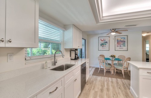 Captiva House | Captiva Mermaid Pool House - Beachside of Village Center