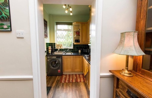 Spital House | Captivating 2-Bed House in Chesterfield