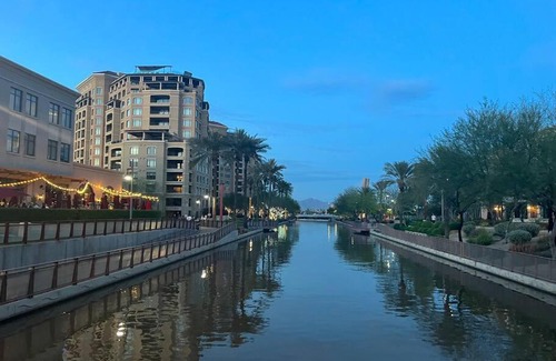 South Scottsdale Apartment | Captivating Condo Across from Fashion Square Mall!