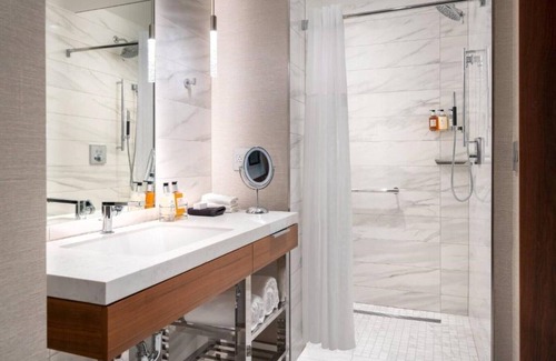 Cherry Creek House | Captivating Denver Cherry Creek hotel