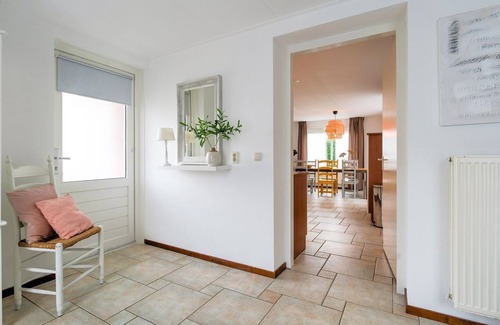 Zeewolde House | Captivating Holiday Home in Zeewolde near Forest