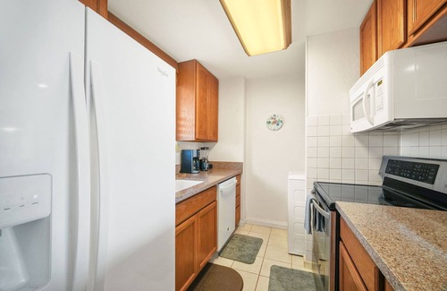 Poipu Condo | Captivating & Relaxing 5th Floor, Ocean Surrounds, A/C in Bedroom