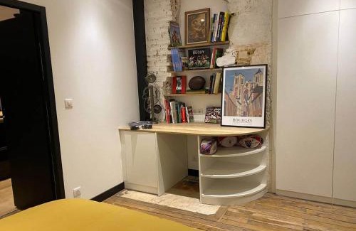 Bourges Apartment | CAPUCINE