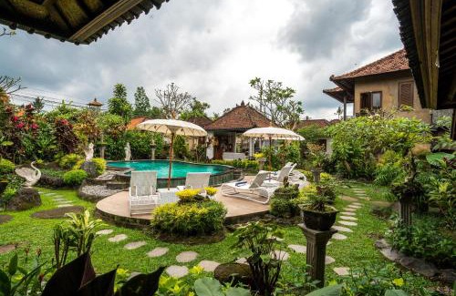 Ubud City-Centre Villa | Capung Cottages