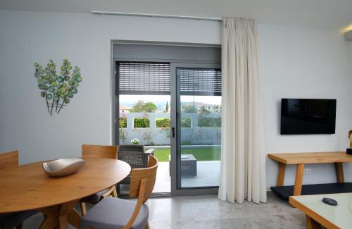 Lefkada Apartment | Carabella Residence
