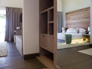 Glacis Hotel | CaranaBeach
