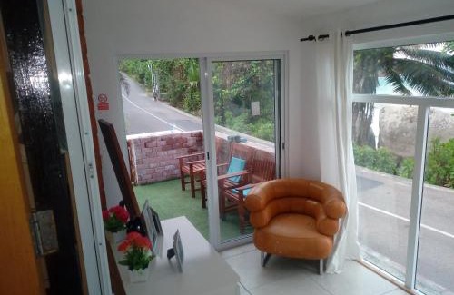 Glacis House | Caranavilla
