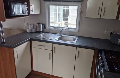 Hastings Ski Chalet | Caravan nearby Hastings, Coghurst Hall Park
