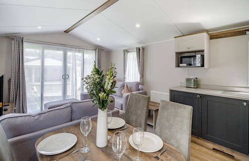 Longridge House | Caravan with one double and two twin.