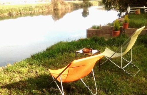 Neuilly Other | Caravane Eriba au Bord de l'Eure