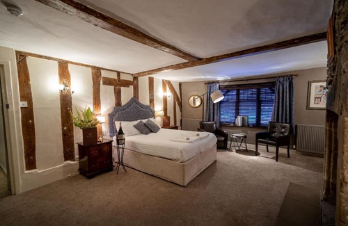 Loughborough House | Caravelli