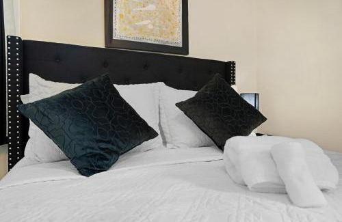 Clarksville House | Carbon Ridge 300mbps Wifi - Dog Friendly