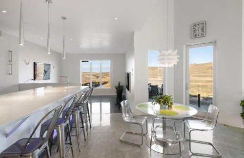 Alberta Villa | Carbon Valley Ranch