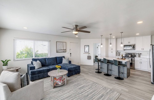 Cardiff-by-the-Sea Apartment | Cardiff Retreat w/Game Room & Deck, Near Beach