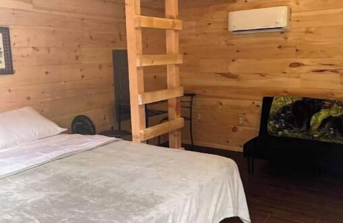 Spurlockville Other | Cardinal Cabin Near Hatfield McCoy Ivy Branch Trails