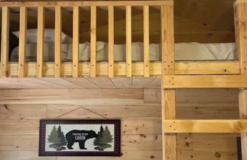 Spurlockville Other | Cardinal Cabin Near Hatfield McCoy Ivy Branch Trails