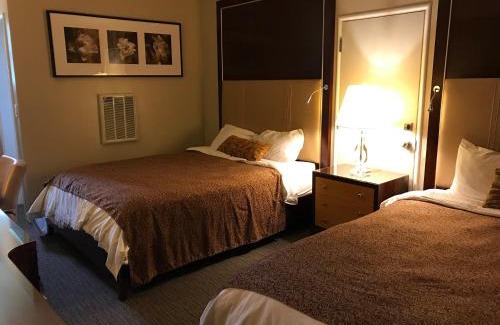 Talbotville Hotel | Cardinal Court Motel