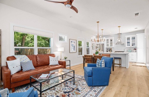 Fredericksburg House | Cardinal Haus | Great House for Families | Firepit