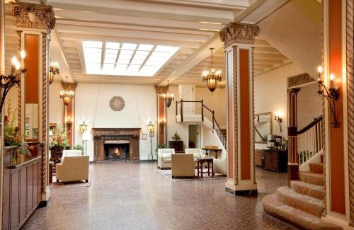 University South Hotel | Cardinal Hotel