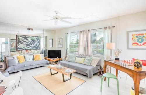 Clearwater Beach Apartment | Carefree Cottage
