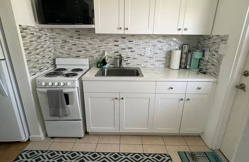 Nazareth Condo | Caribbean Breeze Oasis. Oceanfront St Thomas Virgin Islands