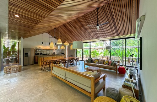 Cahuita House | Caribbean Courtyard Villa