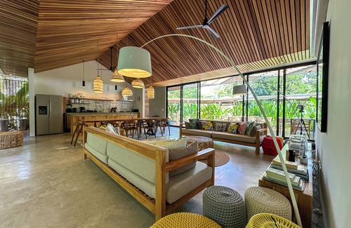 Cahuita House | Caribbean Courtyard Villa