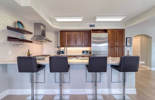 Siesta Key Village House | Caribbean Dream | Luxury Condo on Siesta Key w/Heated Pool, Walking Distance to Beach & Village!