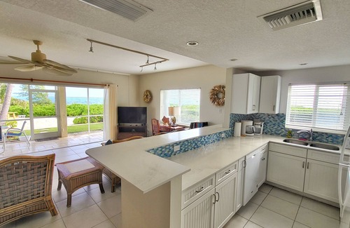 Rum Point Apartment | Caribbean Marine Park Retreat – Beachfront Bliss Awaits. With kayak