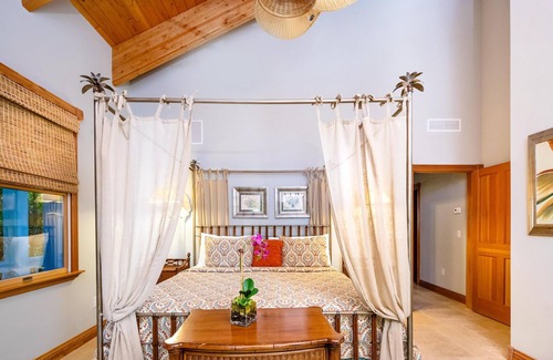 Islamorada Resort | Caribbean-Style Family Home w/Full Kitchen, WiFi, Veranda, & Full Washer-Dryer