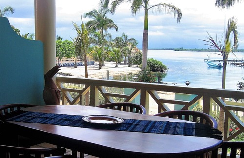 Placencia Condo | Caribbean Waterfront Condo w/ Pool at Sunset Pointe