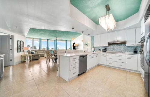 Orange Beach East Apartment | Caribe 213B