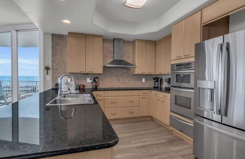Orange Beach East Condo | Caribe 810D Epic Views Good Vibes Lazy River
