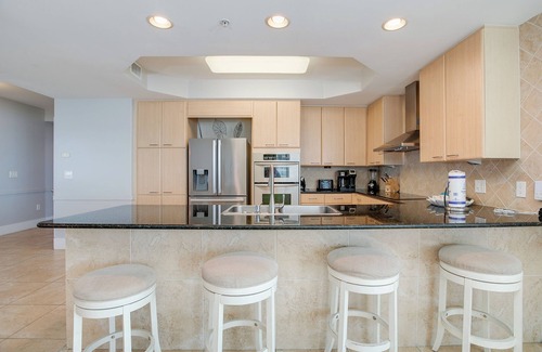 Orange Beach East Condo | Caribe C1115 Luxurious Retreat with Gulf Views!