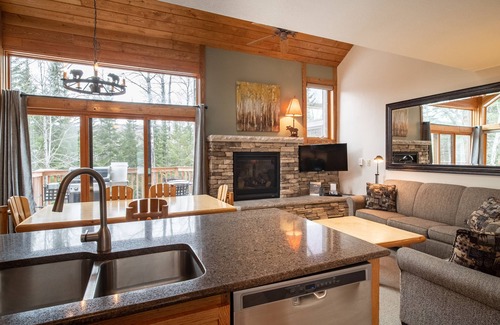 Lutsen Hotel | Caribou Highlands Lodge
