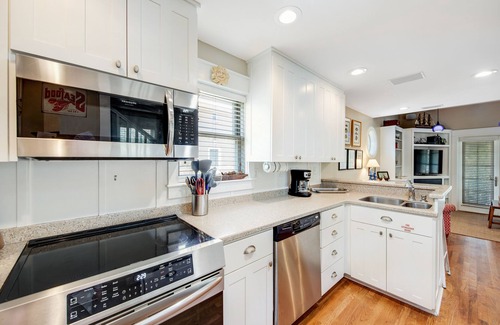 Sunnyside House | Carillon Beach dog-friendly community Villa w/shared pool - close to everything