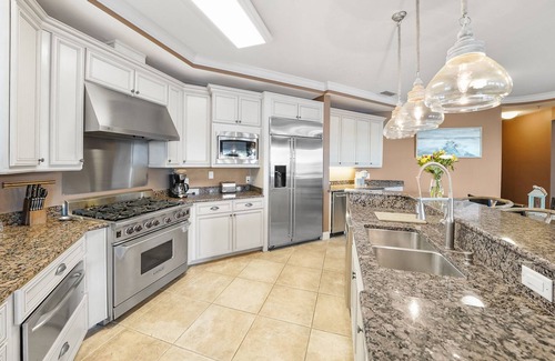 Sunnyside Condo | Carillon Sunset 101 | 3br Lakefront and Fabulous!