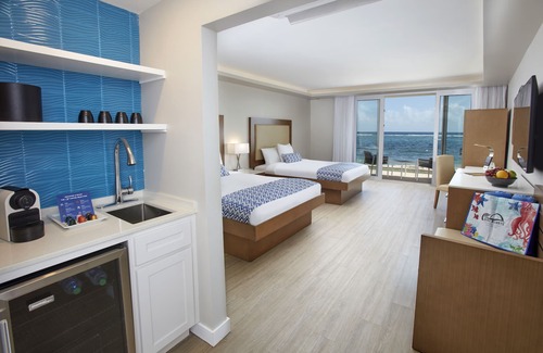 Estate Turner Hole Hotel | Carina Bay Boutique All Inclusive Resort & Casino