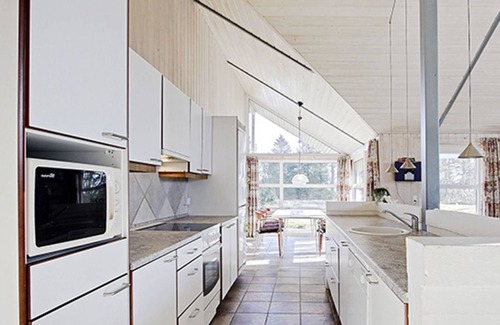 Saksild Strand House | "Carit" - 80m from the sea by Interhome