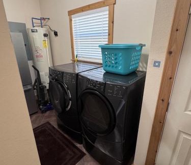 Kingston Apartment | Carlene's Place at Lake Texoma 2 Bedroom Sleeps 8