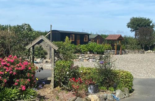Dundalk Apartment | Carlingford Glamping Hut
