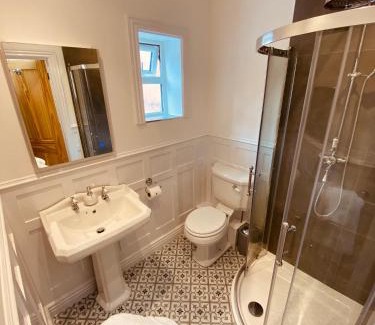 Weymouth House | Carlton Guest suites - Weymouth