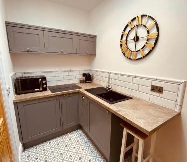 Weymouth House | Carlton Guest suites - Weymouth